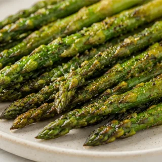 Crispy Asparagus in Minutes - air fryer asparagus - Discover the best air fryer asparagus recipe! Quick, easy, and perfectly crispy in under 15 minutes. A delic