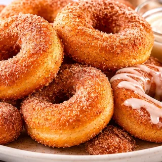 Easiest Air Fryer Donuts Recipe - Air fryer donuts: Make these incredibly easy, fluffy donuts in under 20 minutes. Perfect for a quick sweet treat anytime!