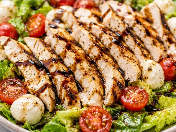 Chicken Caprese Salad Recipe