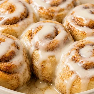 Quick Air Fryer Cinnamon Rolls