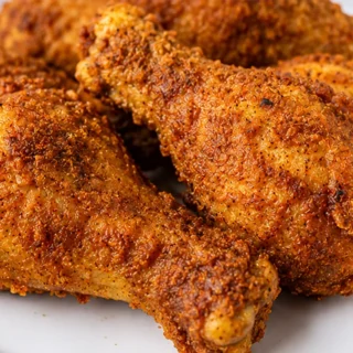 The Ultimate Crispy Keto Fried Chicken! Discover the best keto fried chicken recipe! Crispy, juicy, and low-carb. Perfect for air fryer or oven baking. Get this