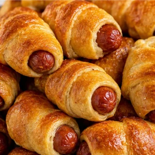 Golden Pigs in a Blanket: Easy Air Fryer Snack - pigs blanket