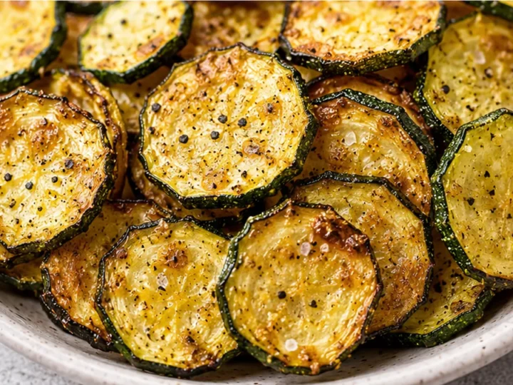 Crispy Air Fryer Zucchini Chips
