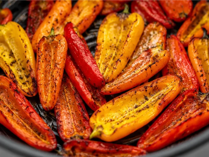 Irresistibly Crispy Air Fryer Mini Sweet Peppers!