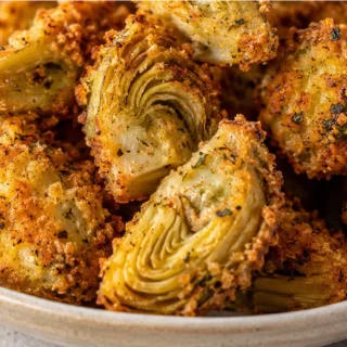 Crispy Fried Artichoke Hearts Snack - Fried artichoke hearts: make this amazing crispy snack in minutes using your air fryer or skillet. Perfect for appetizers