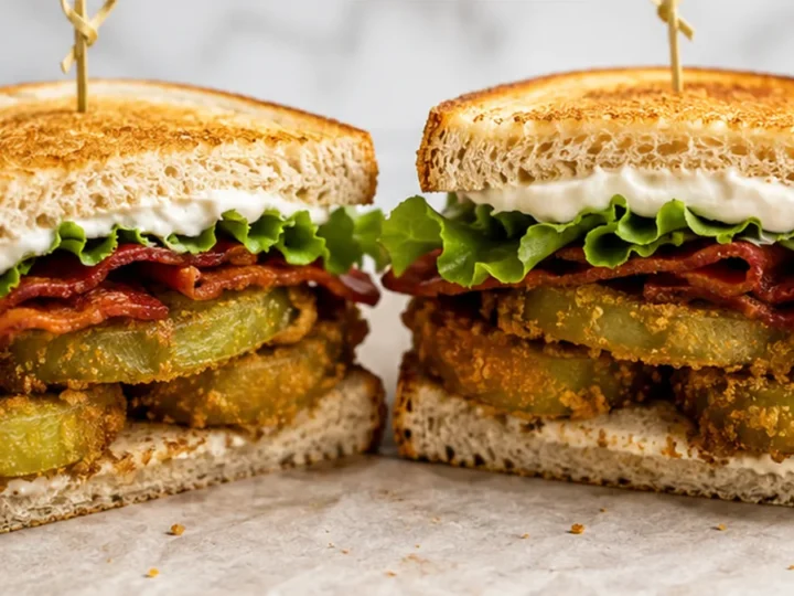 Crispy Fried Green Tomato BLT – A Vegan Dream!