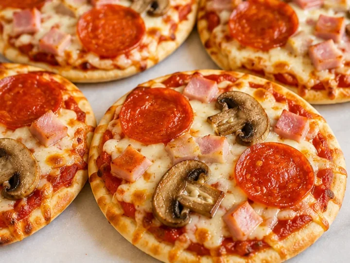Quick Air Fryer Pita Pizzas