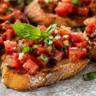 Easy Tomato Bruschetta Recipe - Tomato bruschetta: make this vibrant, fresh appetizer in minutes. Perfect for gatherings, this recipe is a truly delicious taste