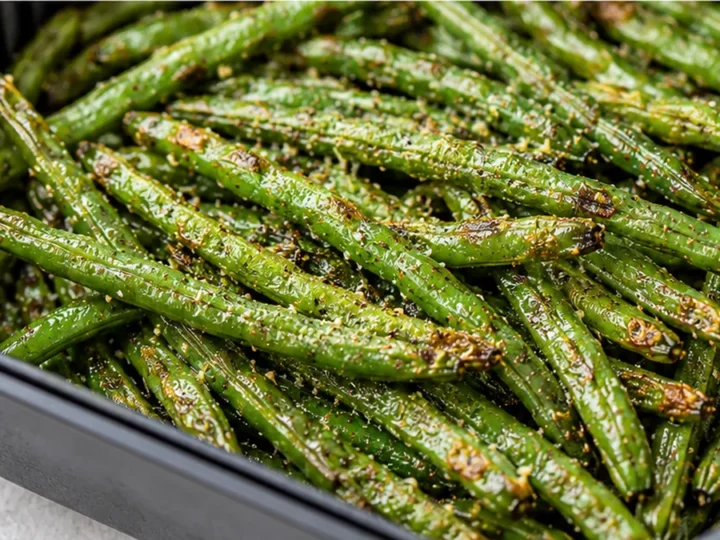 Crispy Air Fryer Green Beans in 10 Mins!