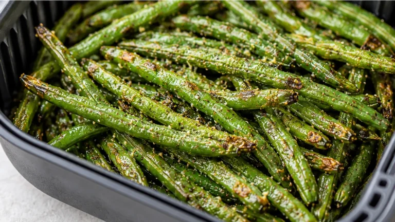 Crispy Air Fryer Green Beans in 10 Mins!