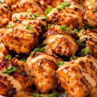 ️ Bang Bang Salmon Bites: Your Spicy Weeknight Craving! Bang Bang Salmon: prepare these quick and spicy salmon bites in under 30 minutes. Perfect for a flavorfu