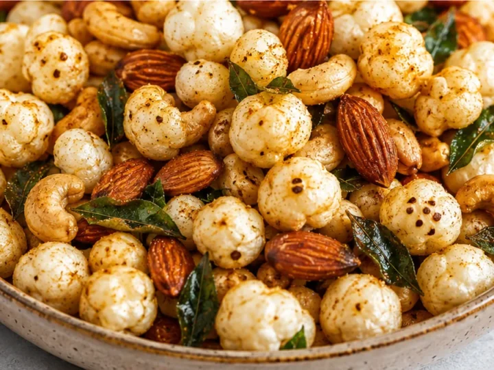 Crispy Air Fryer Makhana & Nuts Snack
