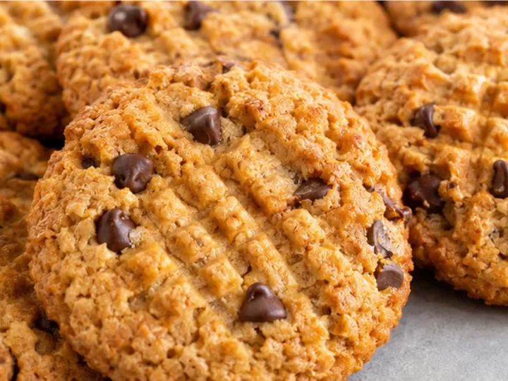Crispy Air Fryer Keto Peanut Butter Cookies