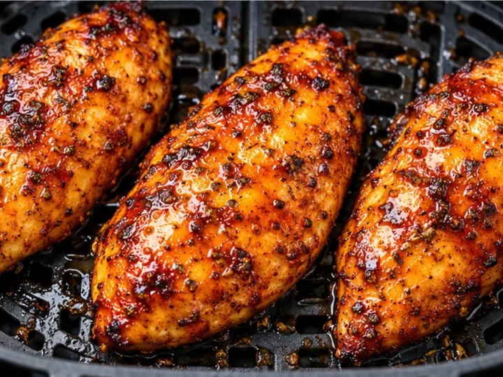 Crispy Air Fryer Chicken Breast: Frozen to Fabulous!