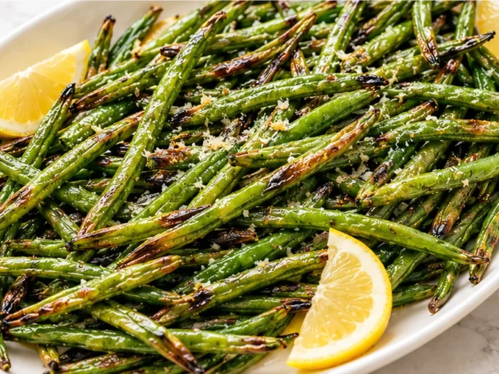 Crispy Air Fryer Green Beans in 10 Mins!